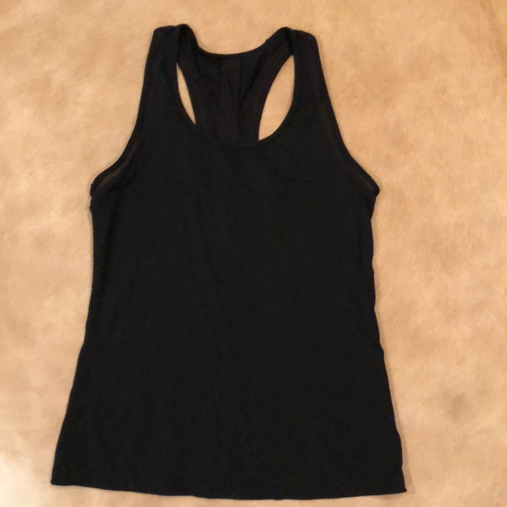 Gap athletic work out black top